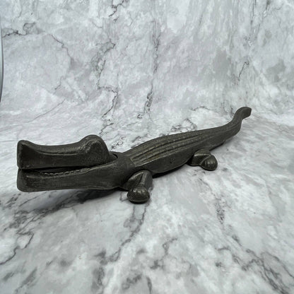 Vintage 13” Heavy Cast Iron Alligator Crocodile Antique Nut Cracker Stehedco TJ8