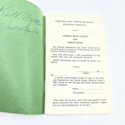 1967 Chicago Northwestern Railway General Regulations & Safety Rules Booklet H5-3