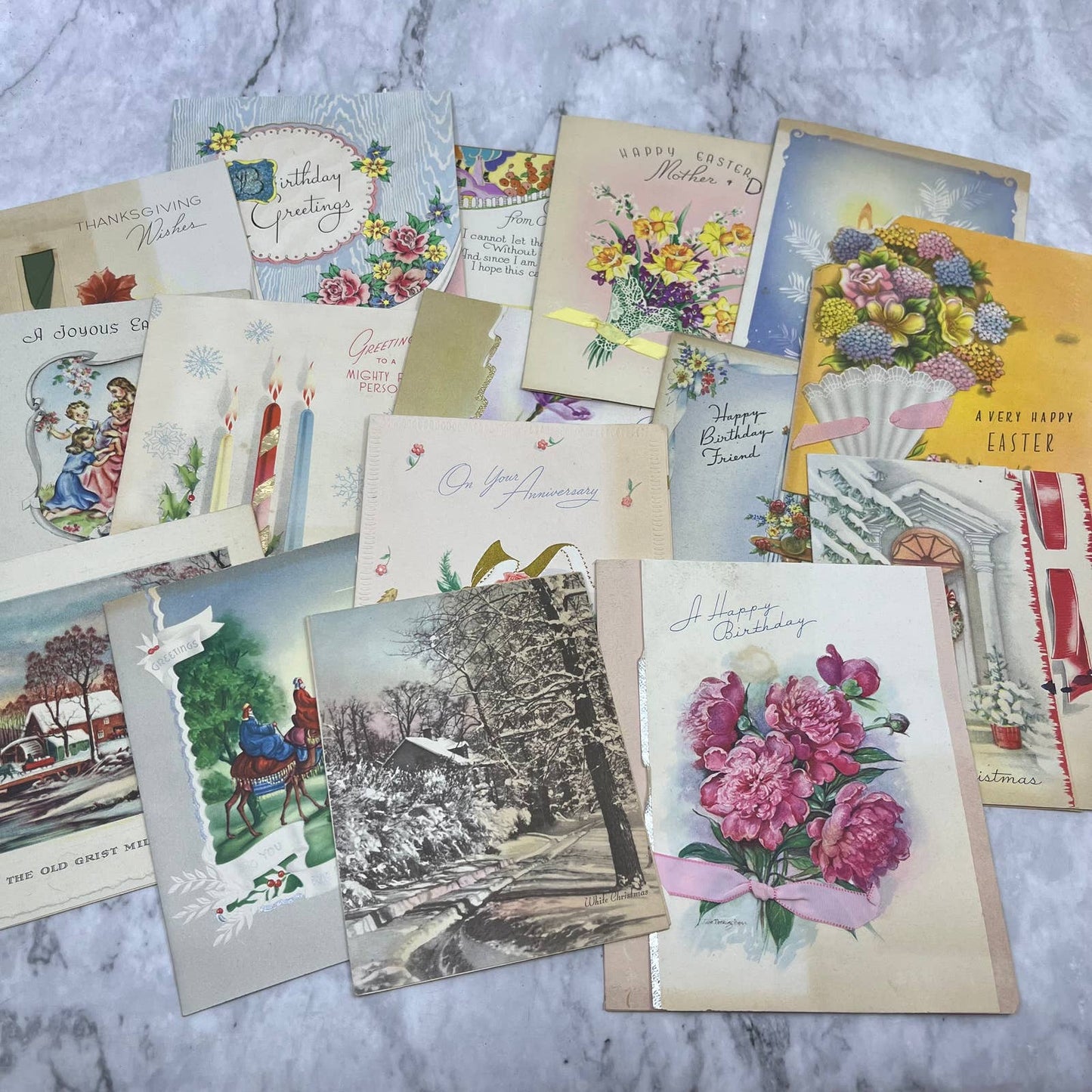 Huge Lot of Vintage Greeting Cards Christmas Easter Birthday and More TJ8