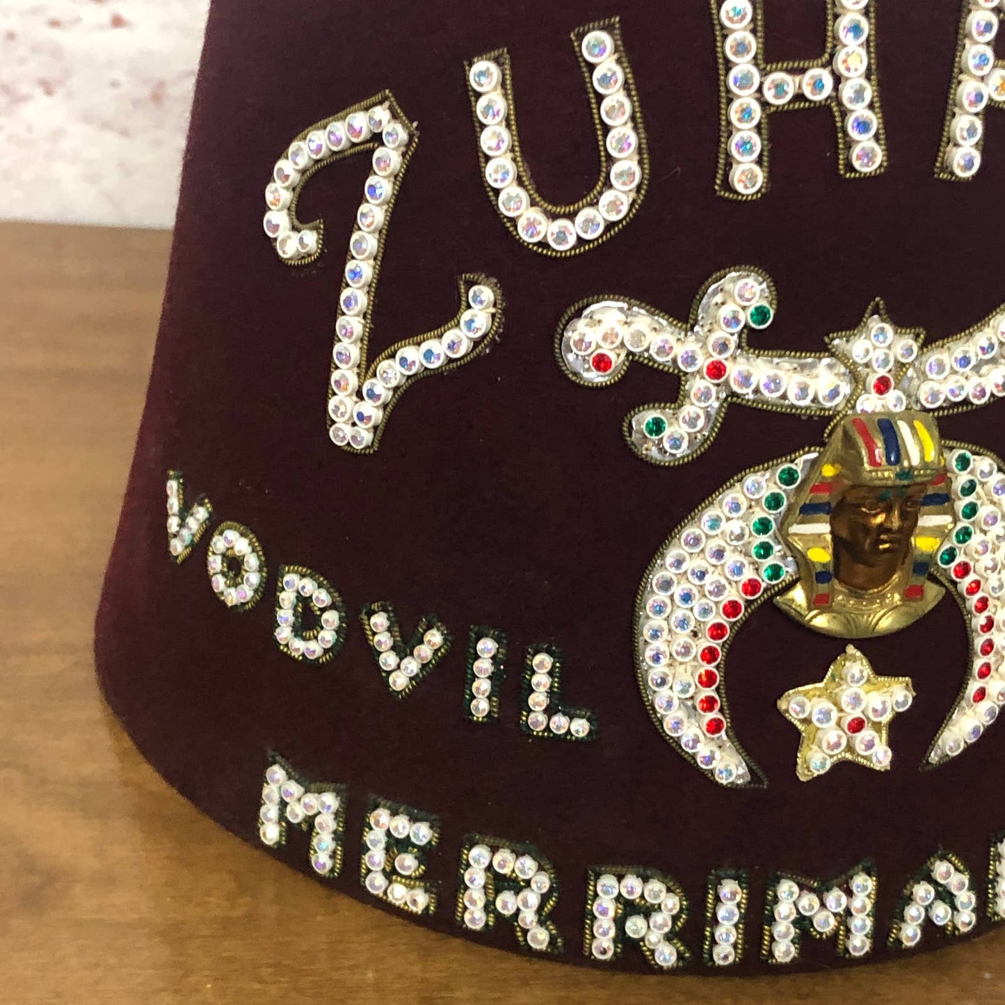 Zuhrah Merrimakers Vodvil Unit Masonic Shriner Fez Hat Rhinestone Sphinx HB1