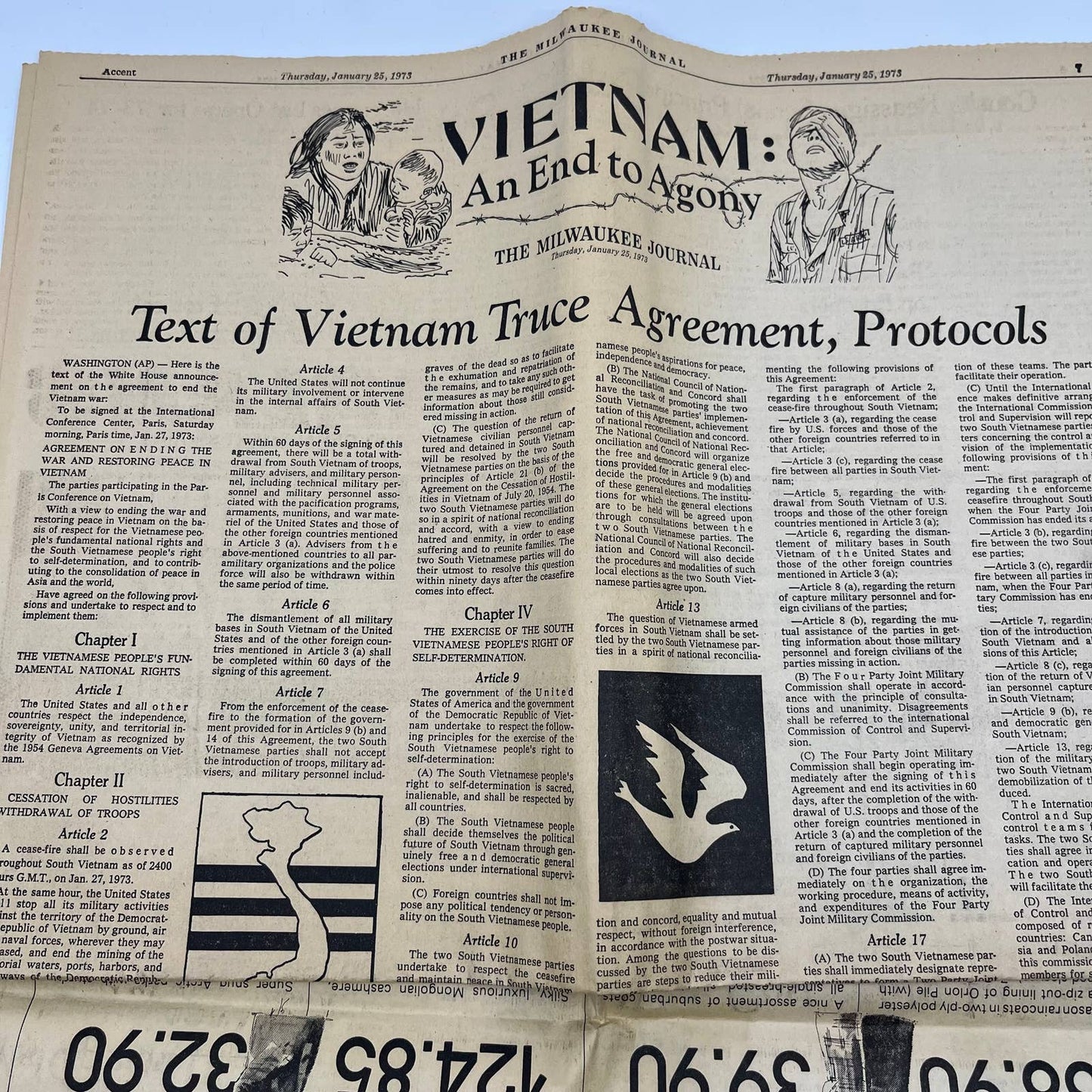 1973 Jan 24-25 MILWAUKEE JOURNAL Newspaper End of Vietnam War TI6-21