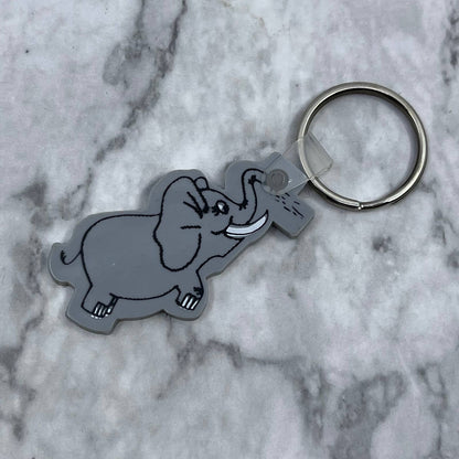 Vintage Maple Grove MN Advertising Keychain London Road Car Wash Elephant SF1