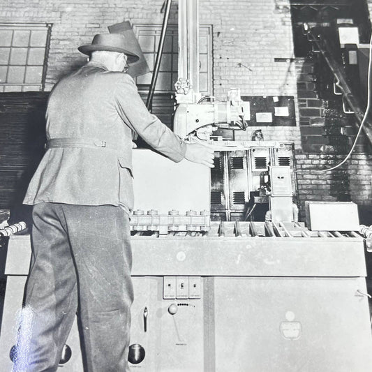 1940s Assembly Line Manufacturing Photo Maytag Washing Machines Chicago IL AA7-7