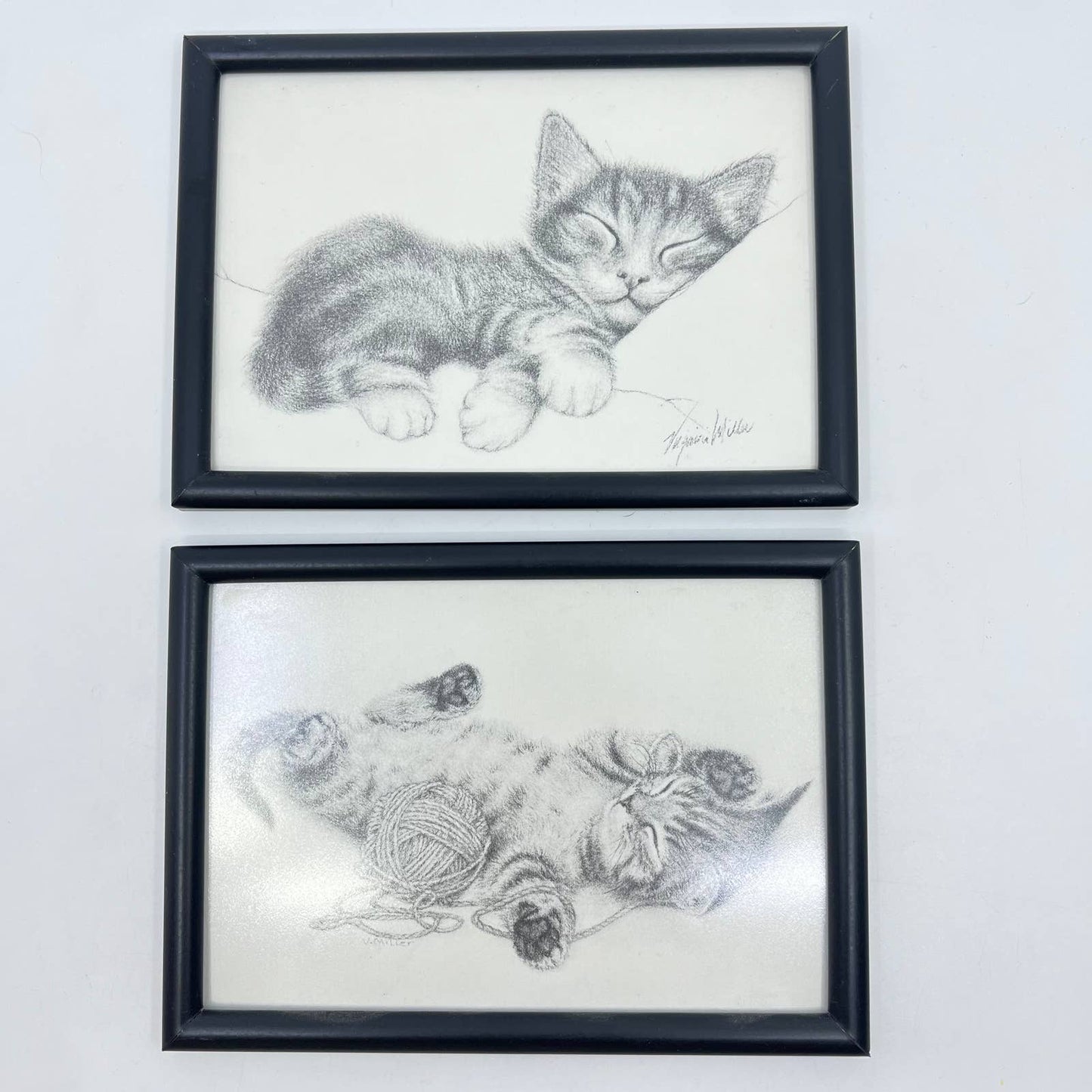 Vtg Charcoal Sketch Set of 2 Kittens Sleeping Playing w/ Yarn V. Miller 5x7” TE6