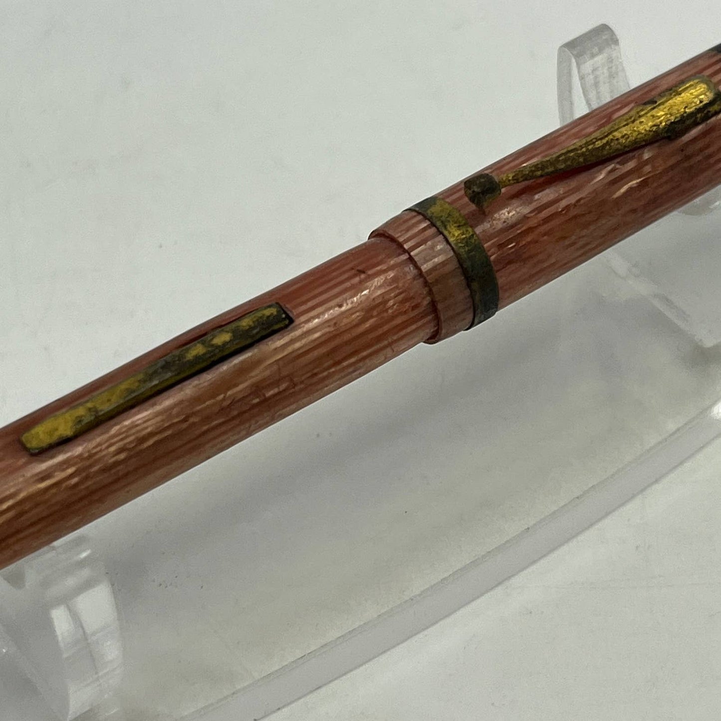 Celluloid Shimmer Pink Pinstripe Fountain Pen SE1