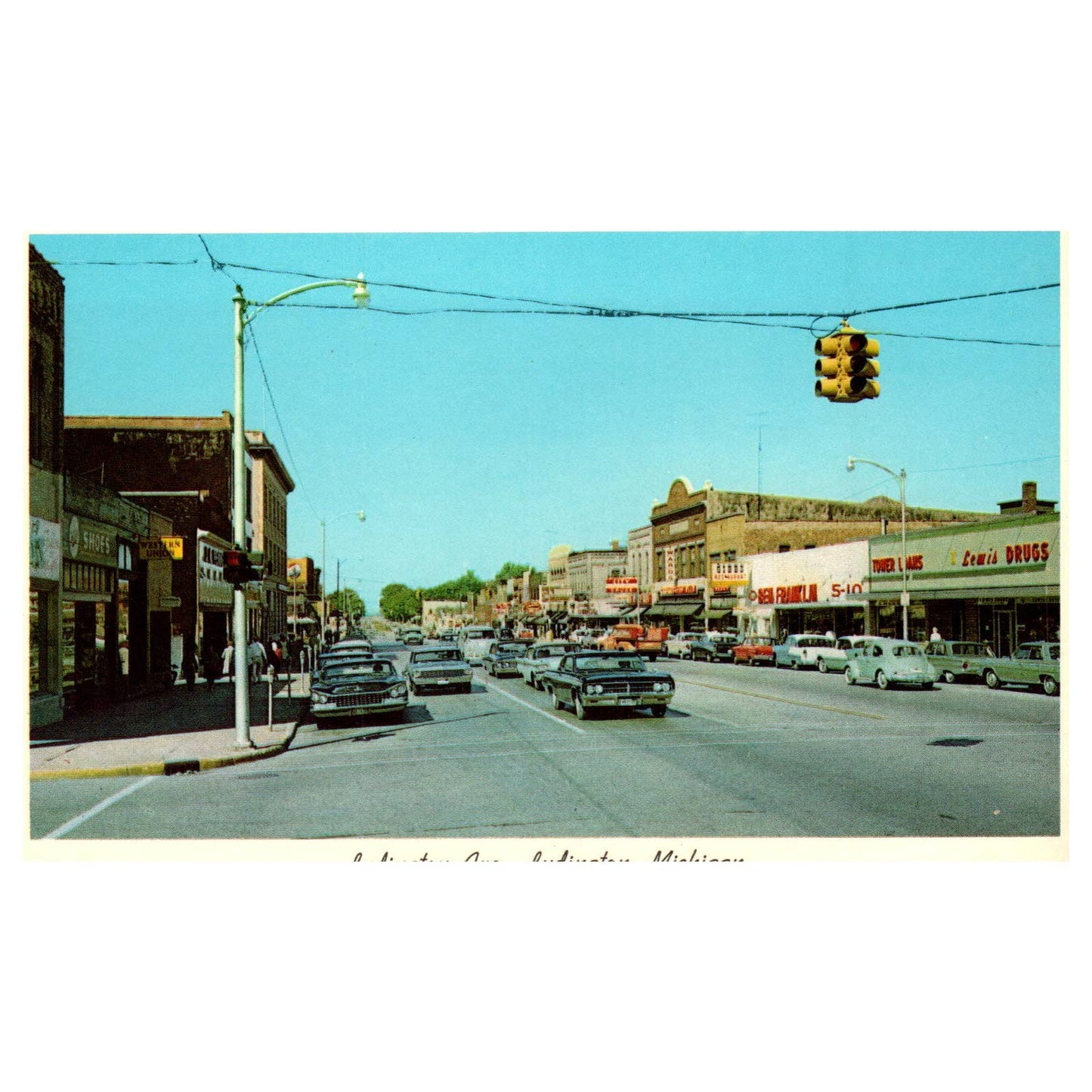 Vintage Postcard - Looking West on Ludington Avenue, Ludington Michigan TJ6-1