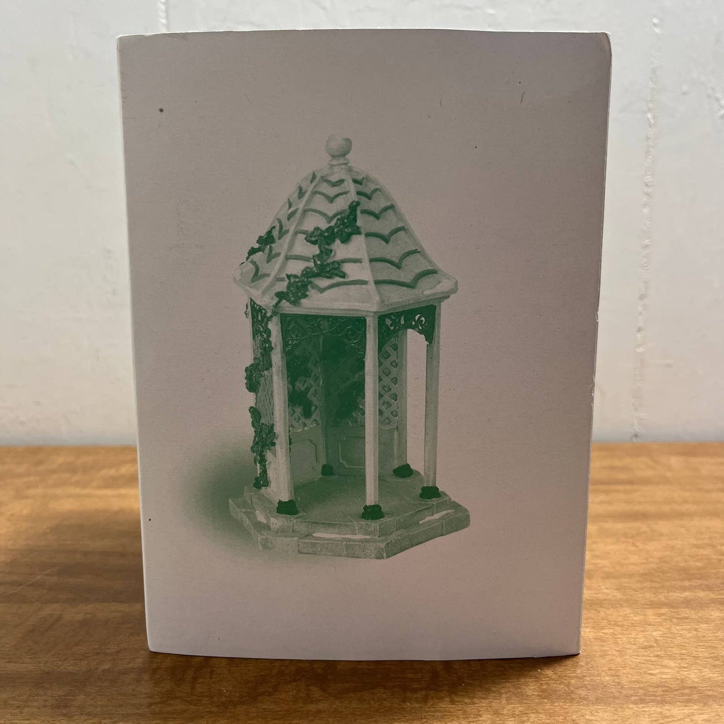 Dept 56 Accessory - Village Gazebo - #52652 - New In Box TA8