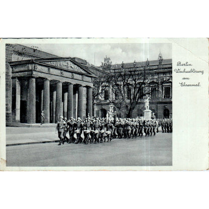 Berlin, Wachablösung am Ehrenmal, Wehrmacht 1911 Original Postcard TK1-P12