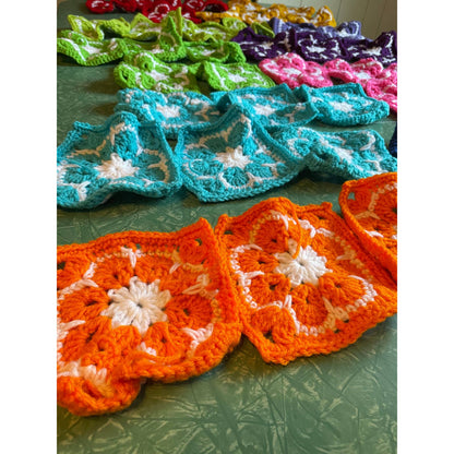 Vintage Crocheted Afghan Blanket Squares Craft Lot (43 Total) TD6