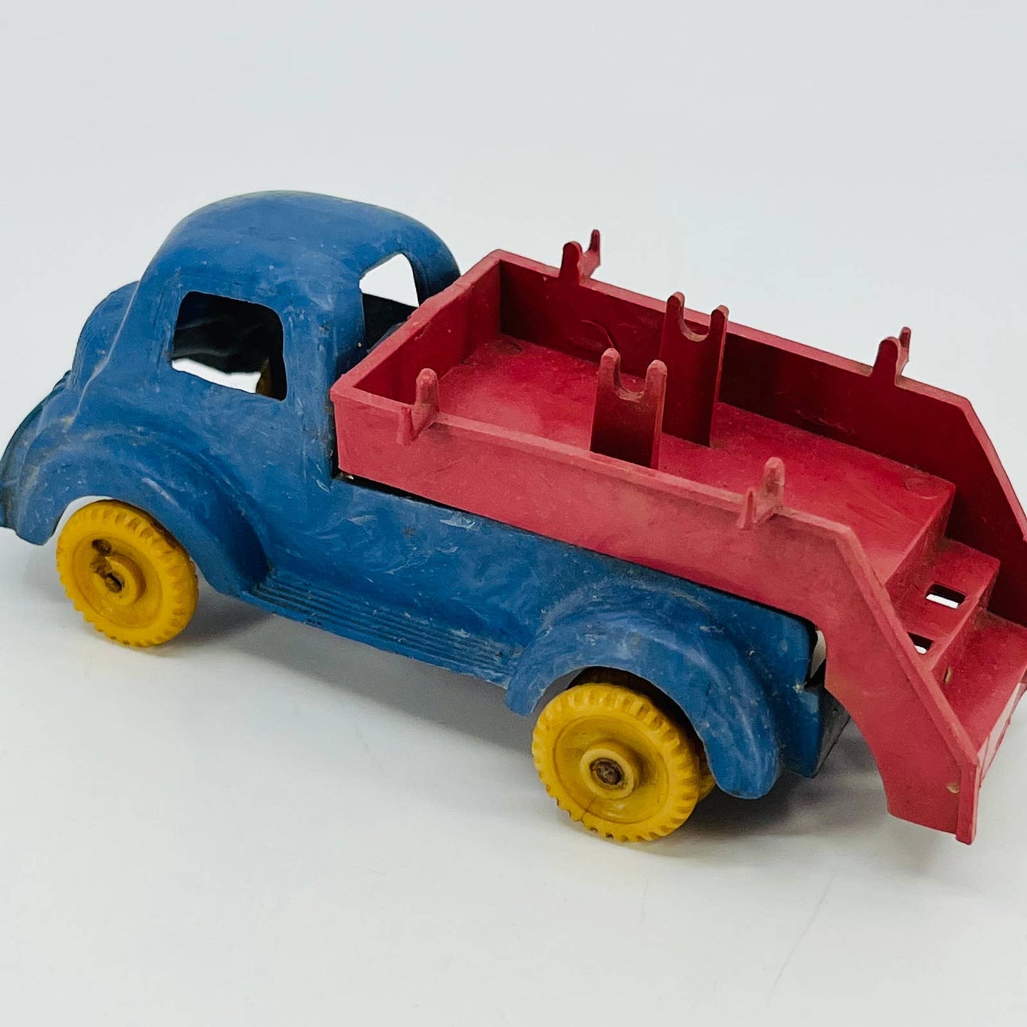 1950s BANNER FIRE TRUCK Plastic Celluloid Toy Dual Back Wheel US 4” TE1-1