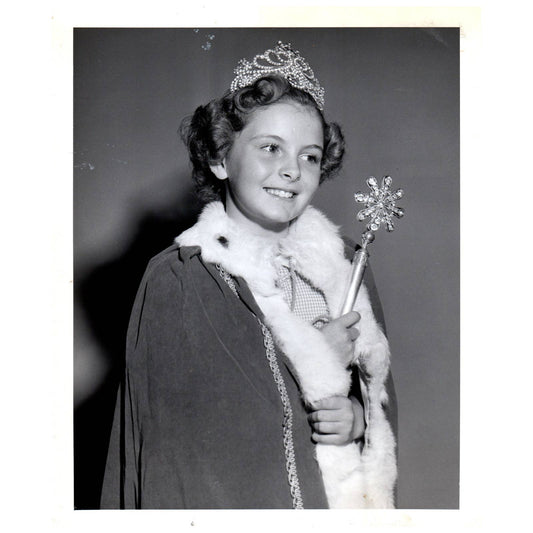 c1960 Press Photo MCM Young Lady Queen Princess Tiara Scepter Robe AE1