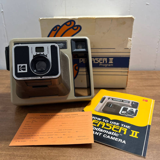 Vintage 1982 Brown Black Kodak Pleaser II Instant Camera With Box & Manual TH3