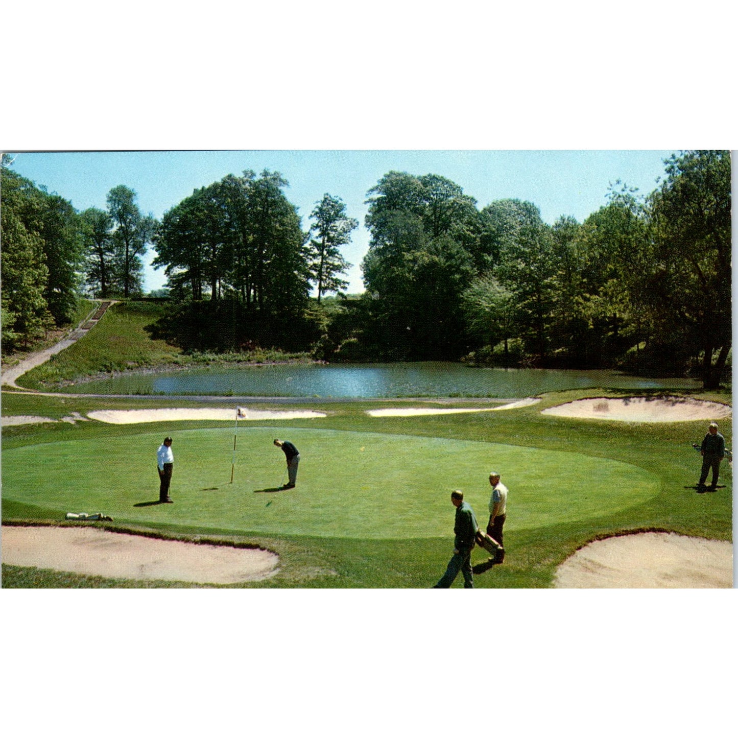 On the Green California Golf Course Cincinnati OH 1950s Original Postcard P2-9