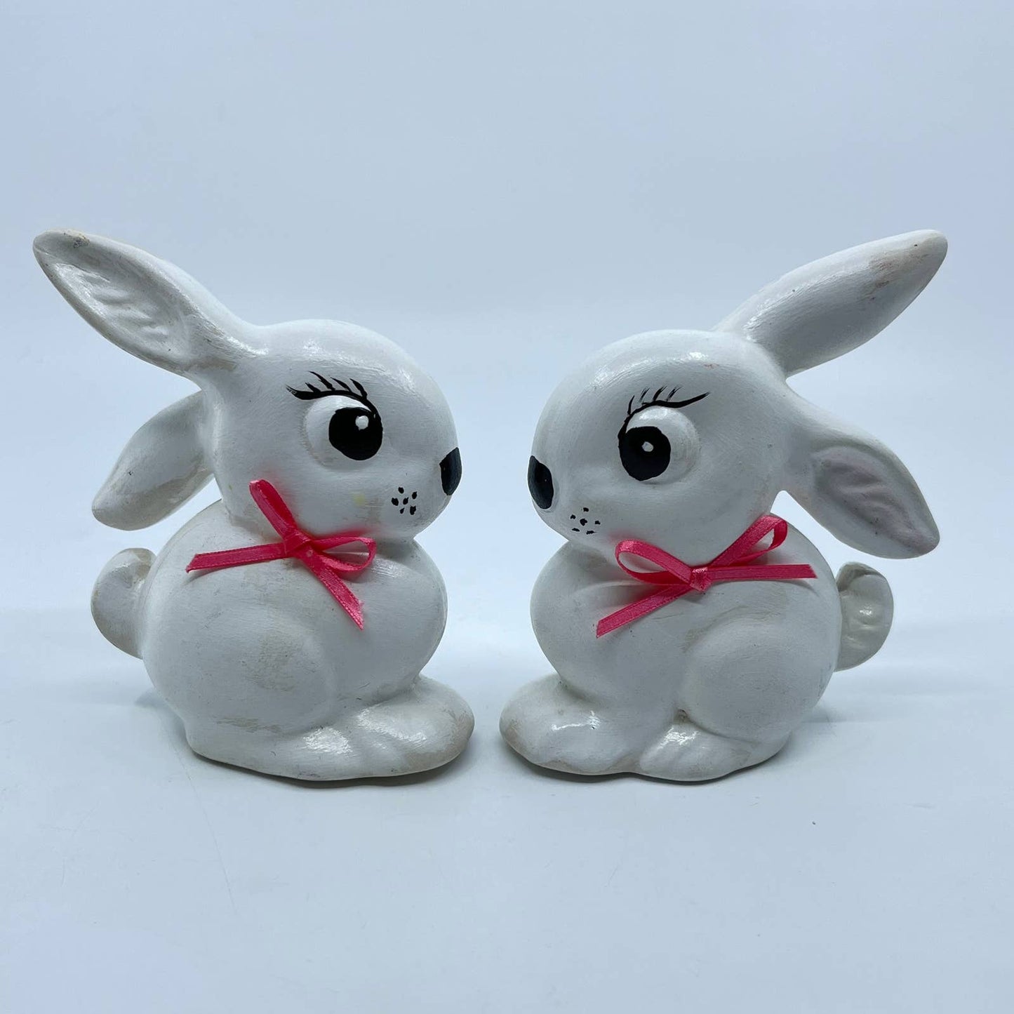 Vintage Kitsch Ceramic Hand Painted Easter Bunny Set of 2 TE7