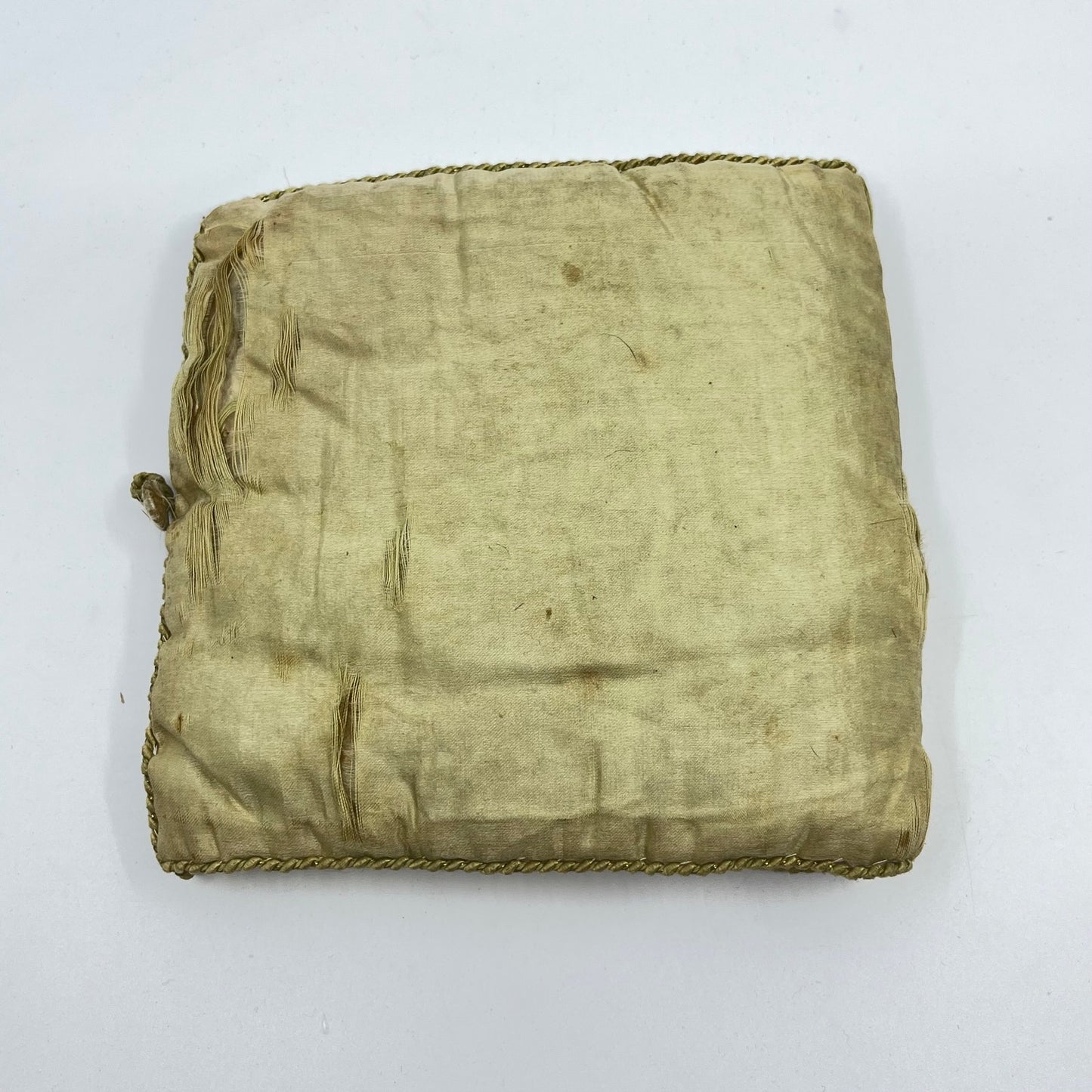 c1920 WWI Ypres Belgian Souvenir Handkerchief Holder Hand Embroidered TH9