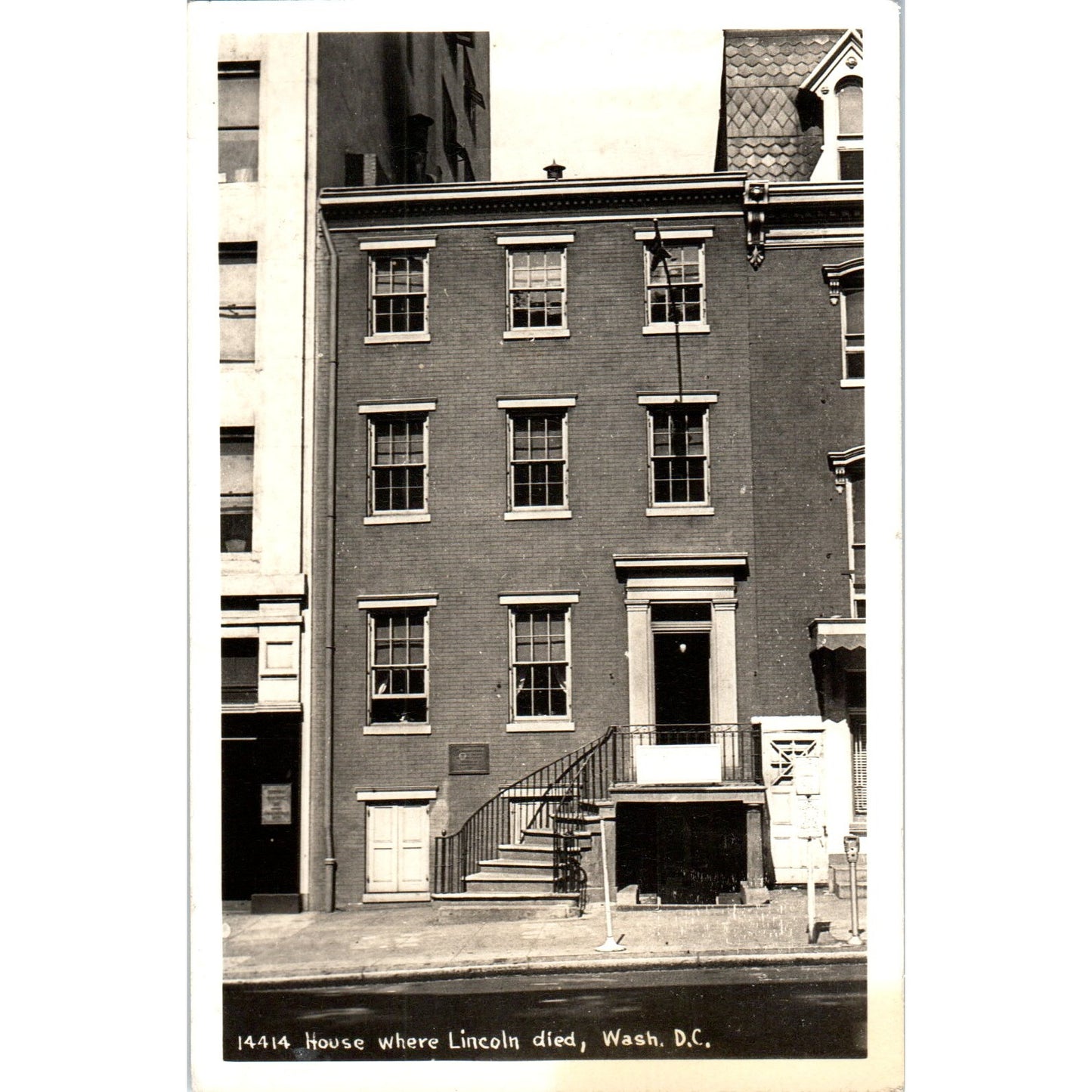 House Where Lincoln Died RPPC Washington D.C. Original Postcard P1-16