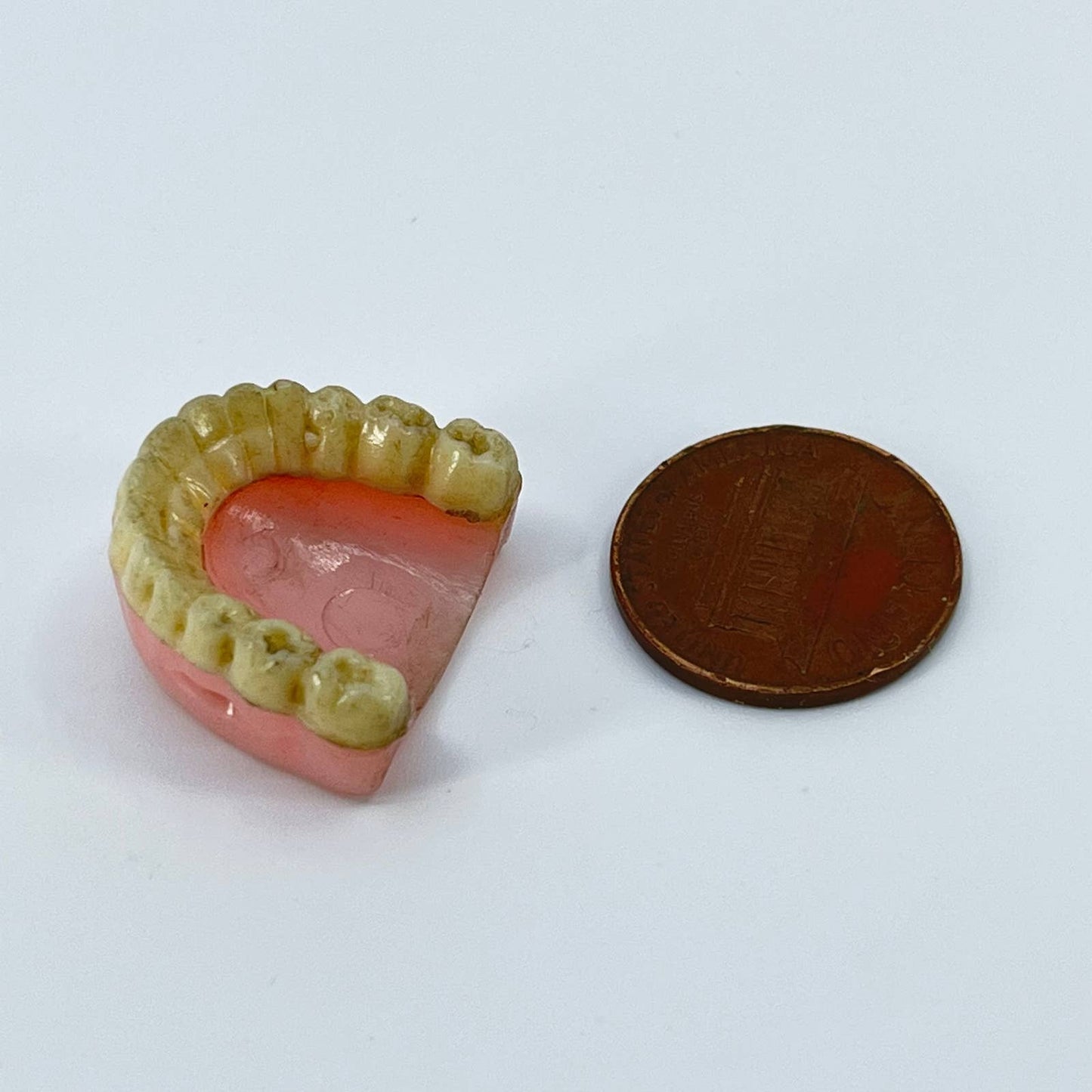 Vintage Cracker Jack Gumball Prize Charm False Teeth Celluloid Premium SD1