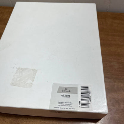 New Hallmark Wedding Guest Book Album with Pen and Box TH8