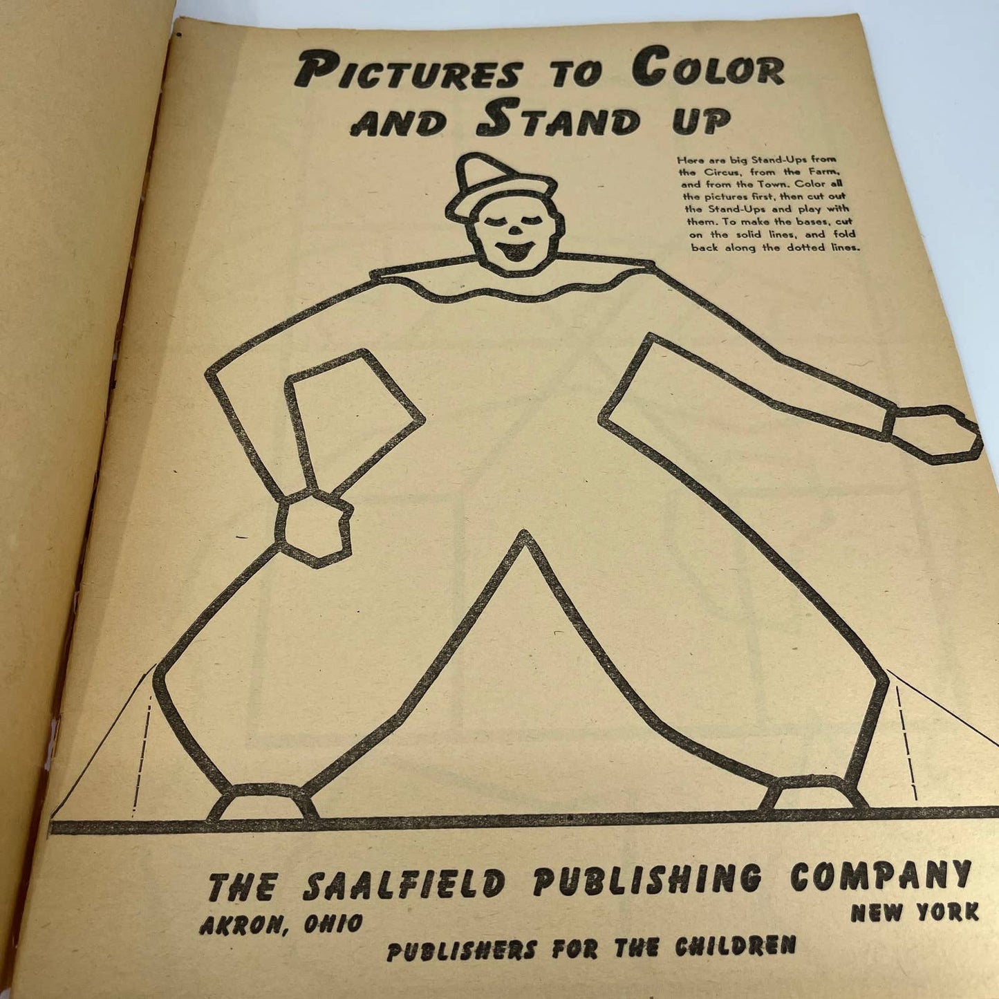 1945 Jumbo Coloring Book Play Book To Color Pictures to Stand Up Akron Ohio TB4