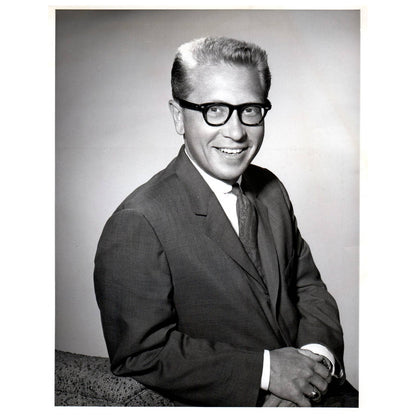 c1960 Press Photo Allen Ludden Moderator of G-E College Bowl CBS TJ7-1