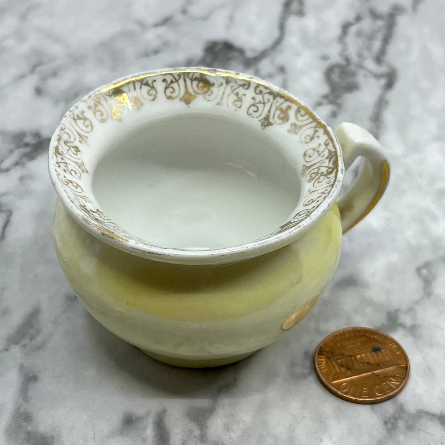 Vintage Porcelain Lusterware Sugar Bowl Doll Tea Party 2” TJ5