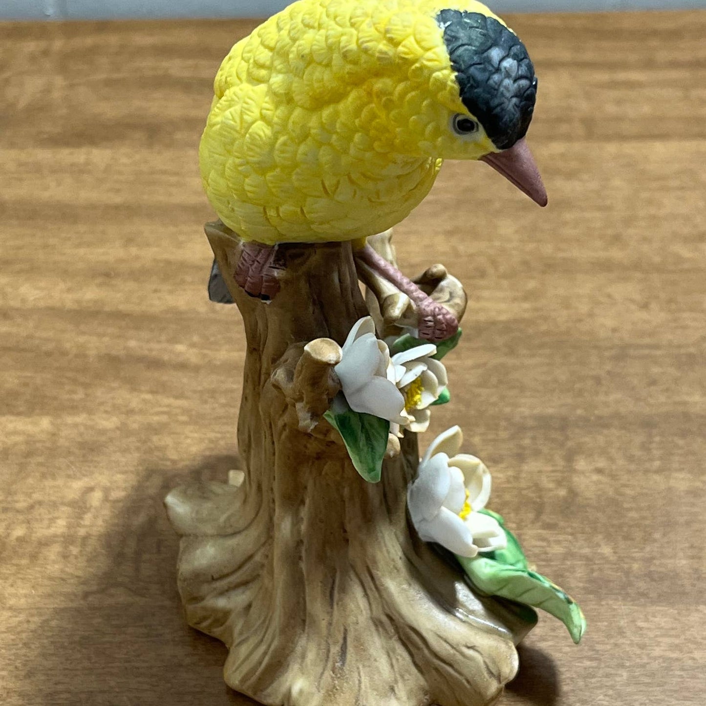 Vintage Lefton Hand Painted GOLD FINCH Yellow Bird Figurine 6” FA6