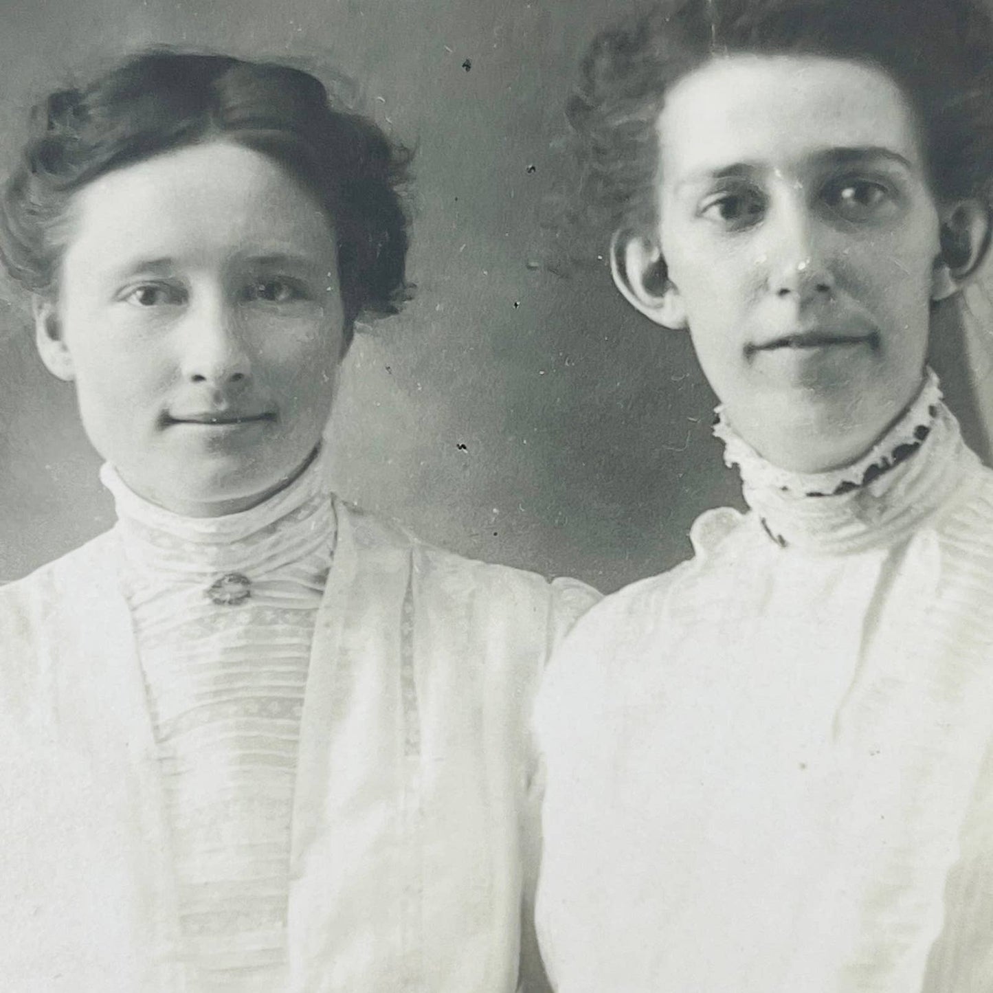 Early 1900s RPPC Laura Foglesong and Friend PA9