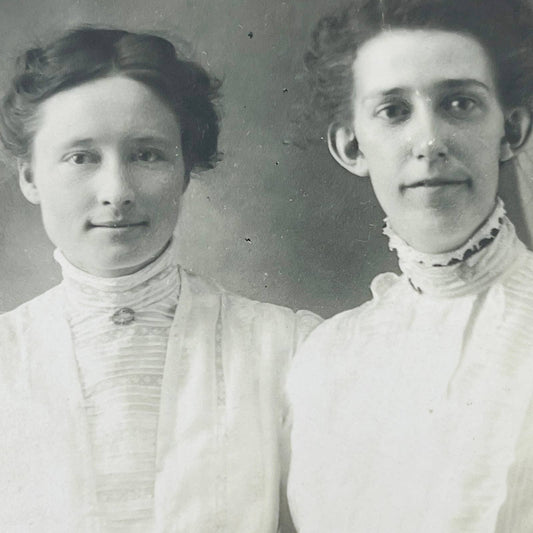 Early 1900s RPPC Laura Foglesong and Friend PA9