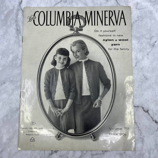 1954 Vintage Lee's Columbia Minerva DIY Fashions in Nylon Wool & Yarn Book TJ3