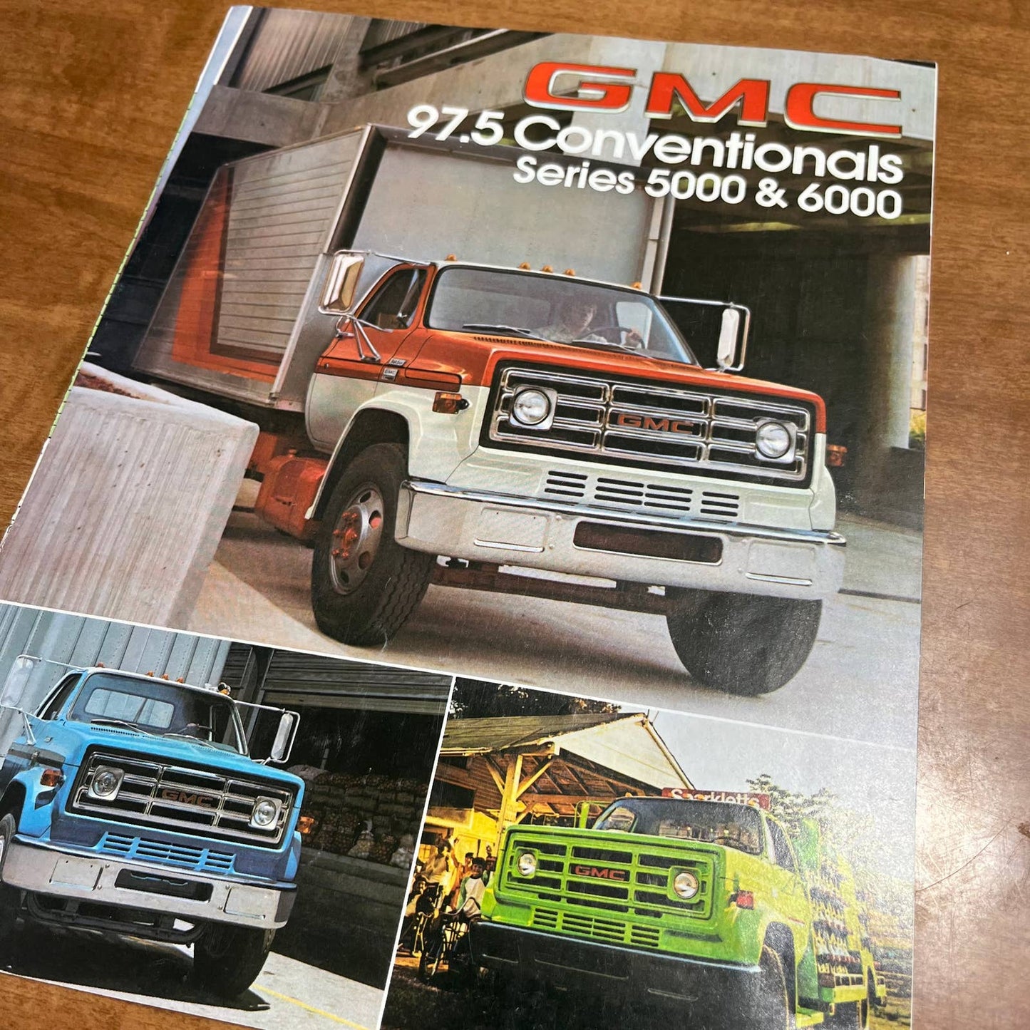 1970s GMC 97.5 Conventionals Series 5000 & 6000 Booklet Full Color Pics A2