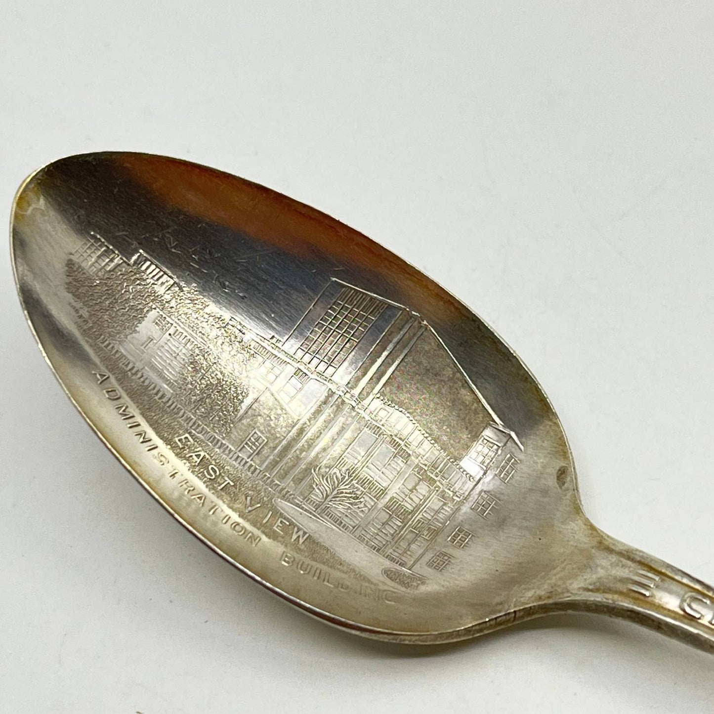 1933 Chicago World’s Fair ADMINISTATION BUILDING East View Souvenir Spoon TC6