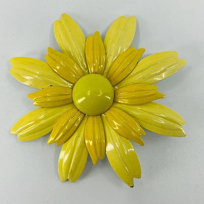 1960s MOD Vintage Yellow Tiered Enameled Floral/Daisy Brooch SA6