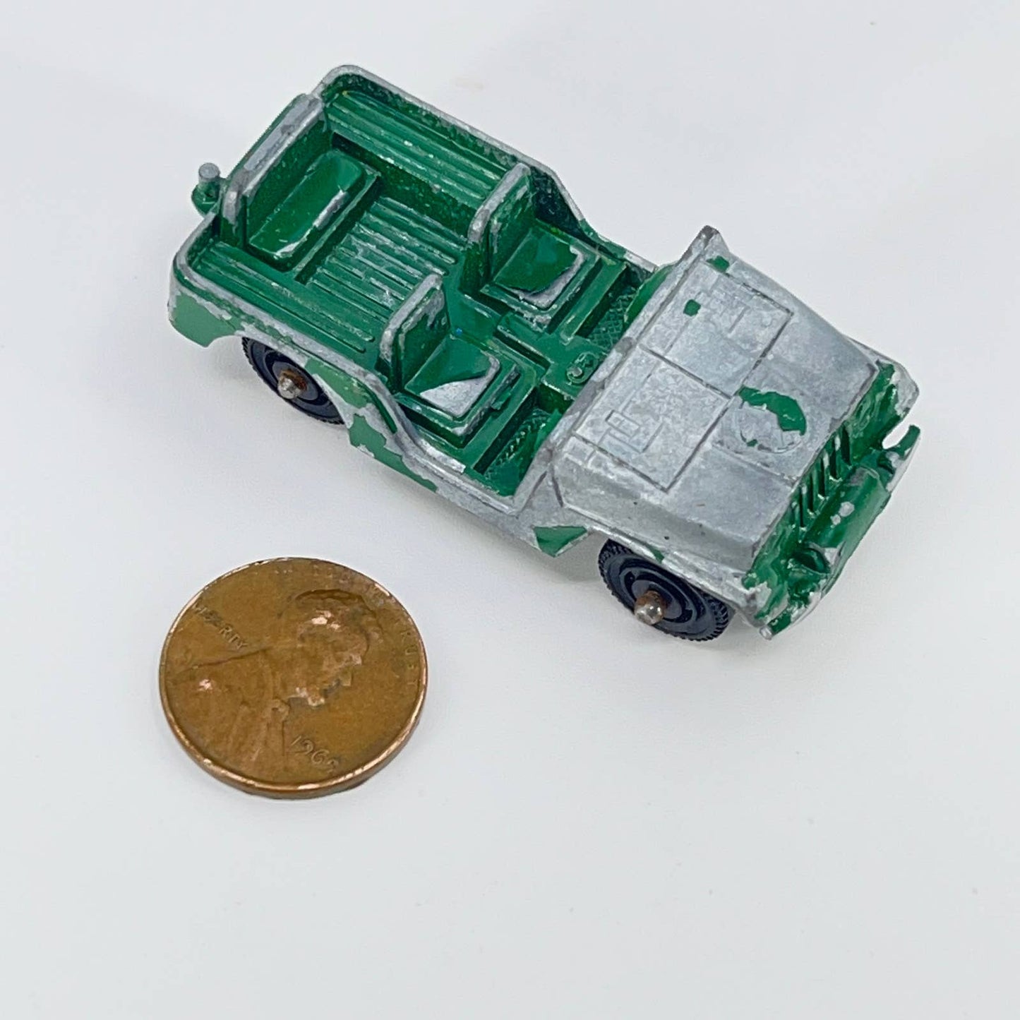 1960s Vintage TOOTSIE TOY JEEP Diecast Collectible Car GREEN SD1