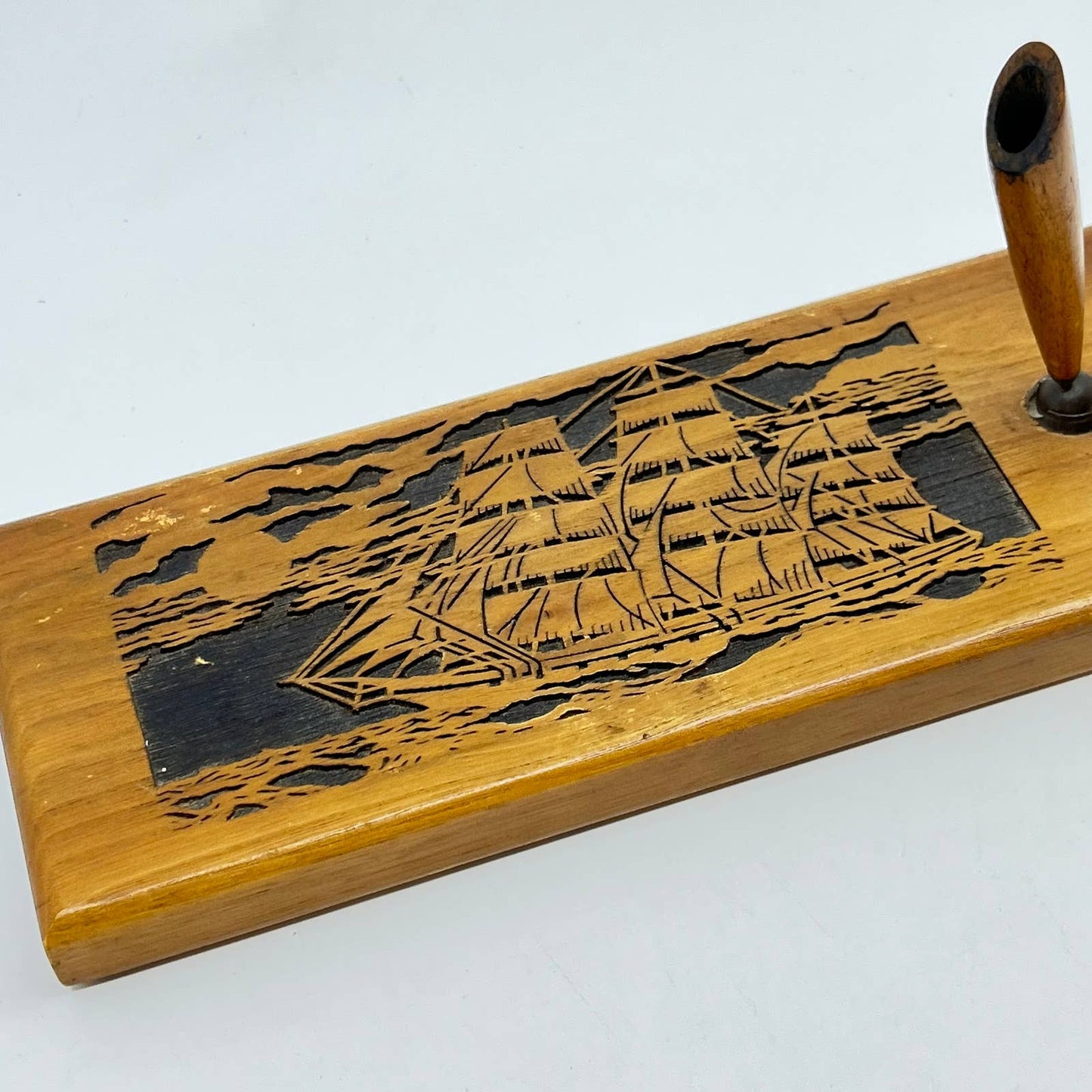 Engraved Solid Walnut Fountain Pen Holder Clipper Ship TE5