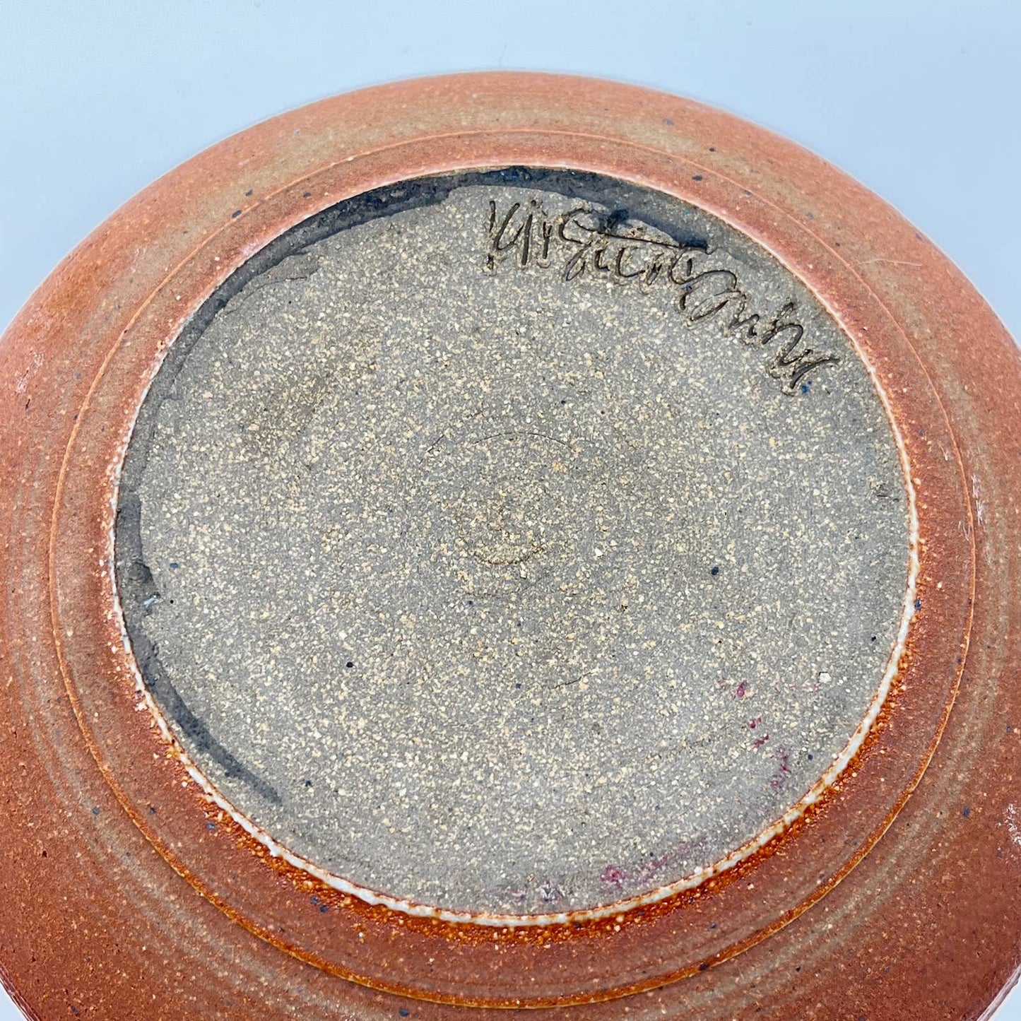Vintage Handmade Stoneware Crock Dish w/ Lid Brass Handle 7” TE6