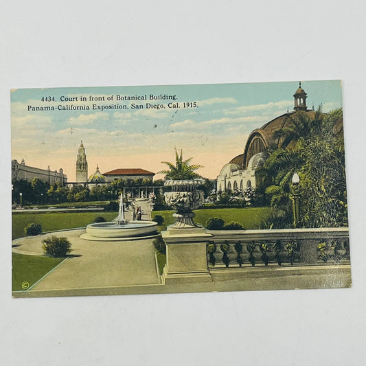 1915 Postcard Court in Front of Botanical Building Panama Pacific Exposition PA8