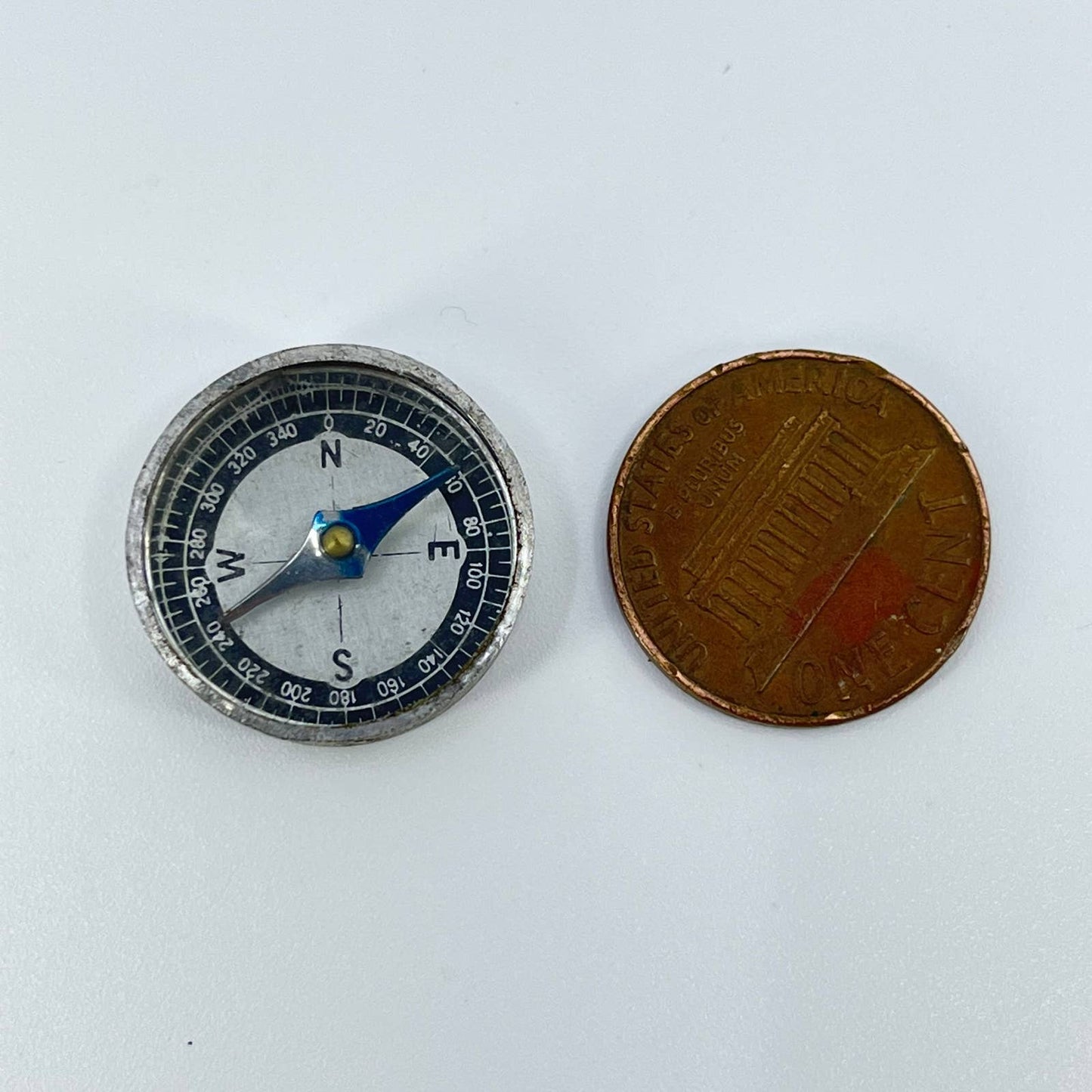 Vintage Cracker Jack Gumball Cereal Prize Charm Metal Compass Premium SD1