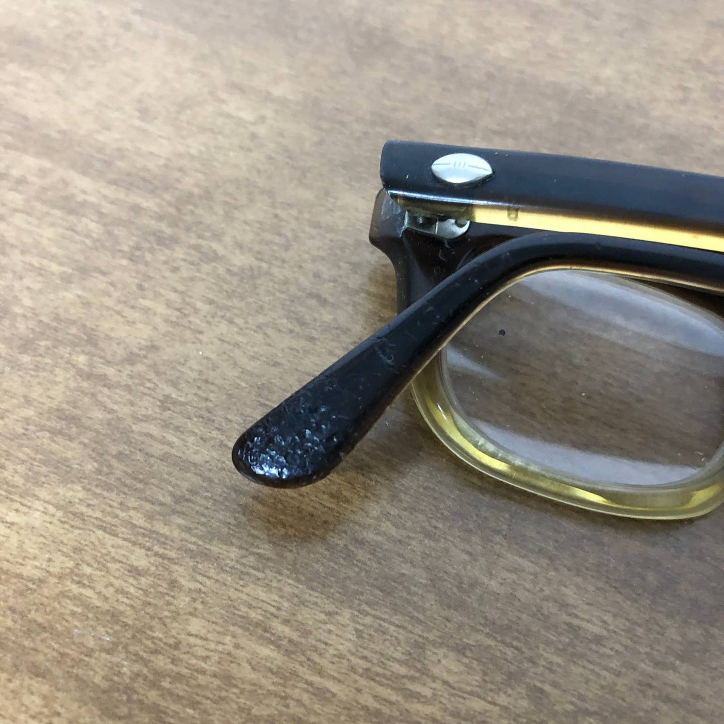 1950s American Optical Kids Horn Rimmed Glasses 5.25 w Lenticular Dog Case TH3