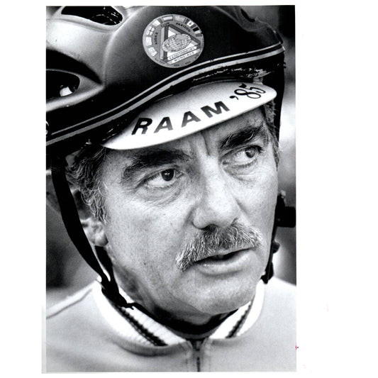 1986 Press Photo Cycling Gallo Marathon Bicyclist East Kendall 8x10" AD3