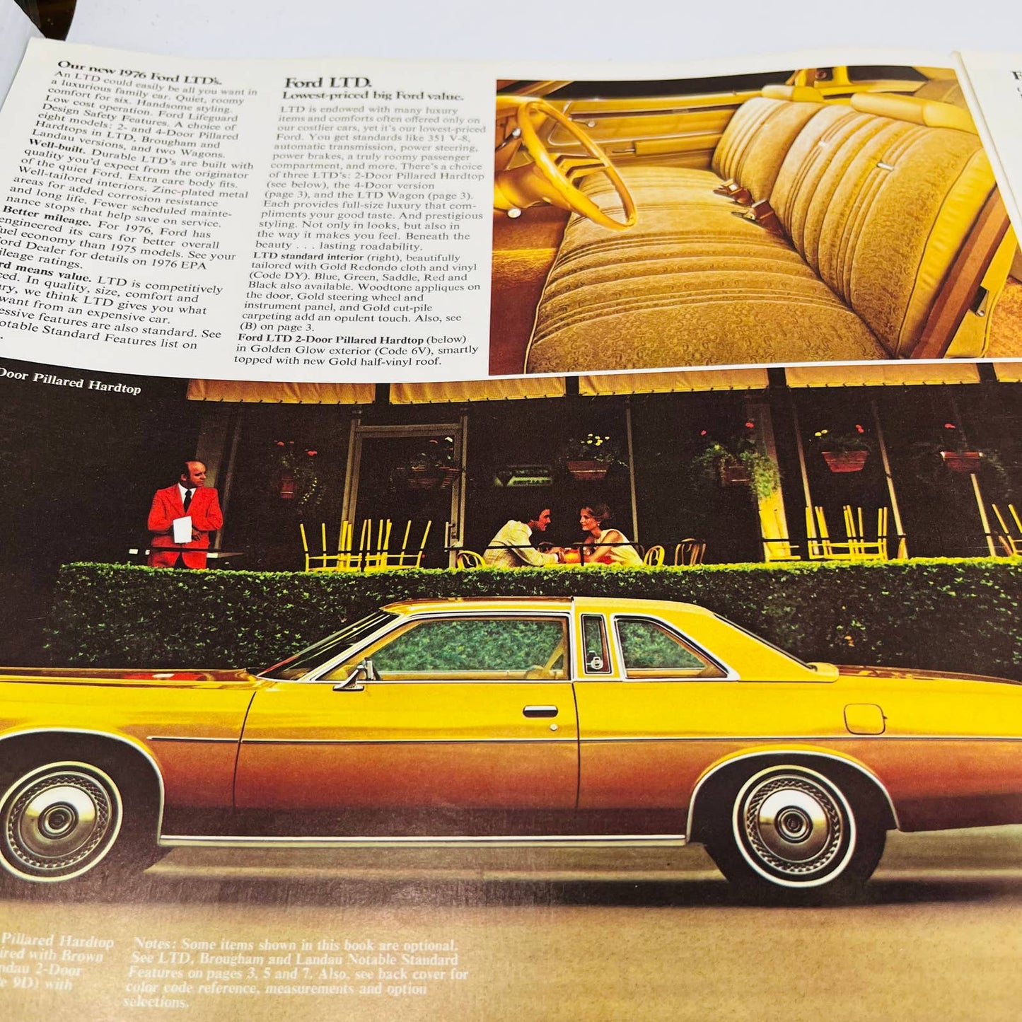 1976 Ford LTD Dealer Sales Brochure Full Color Pictures Fold Out Catalog BA3