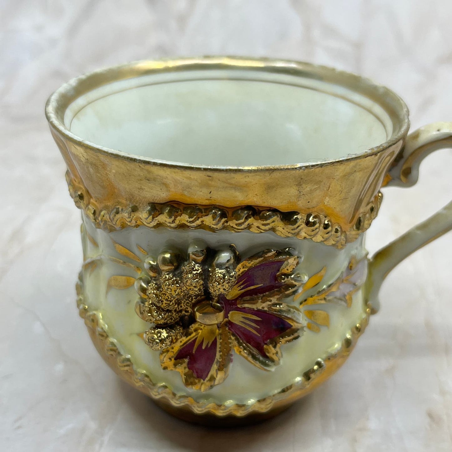 Gold Flower Maroon Floral Embossed Tea Coffee Cup Germany TE5