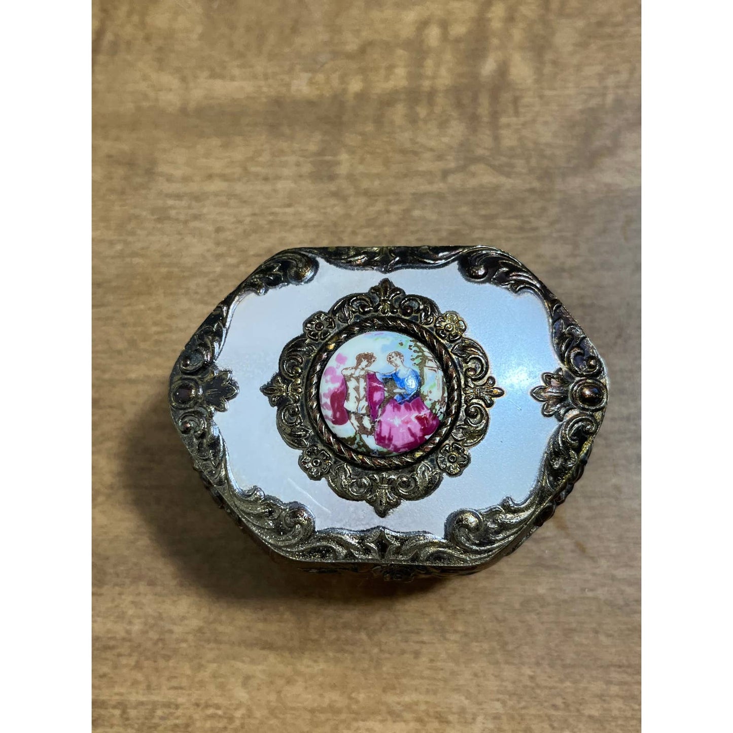 Vtg Art Nouveau Saccharine Victorian Trinket Box White Enamel Brass Japan 3” TG8