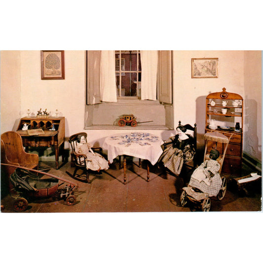 Warner House Children's Toys & Dolls Portsmouth NH Original Postcard PB9