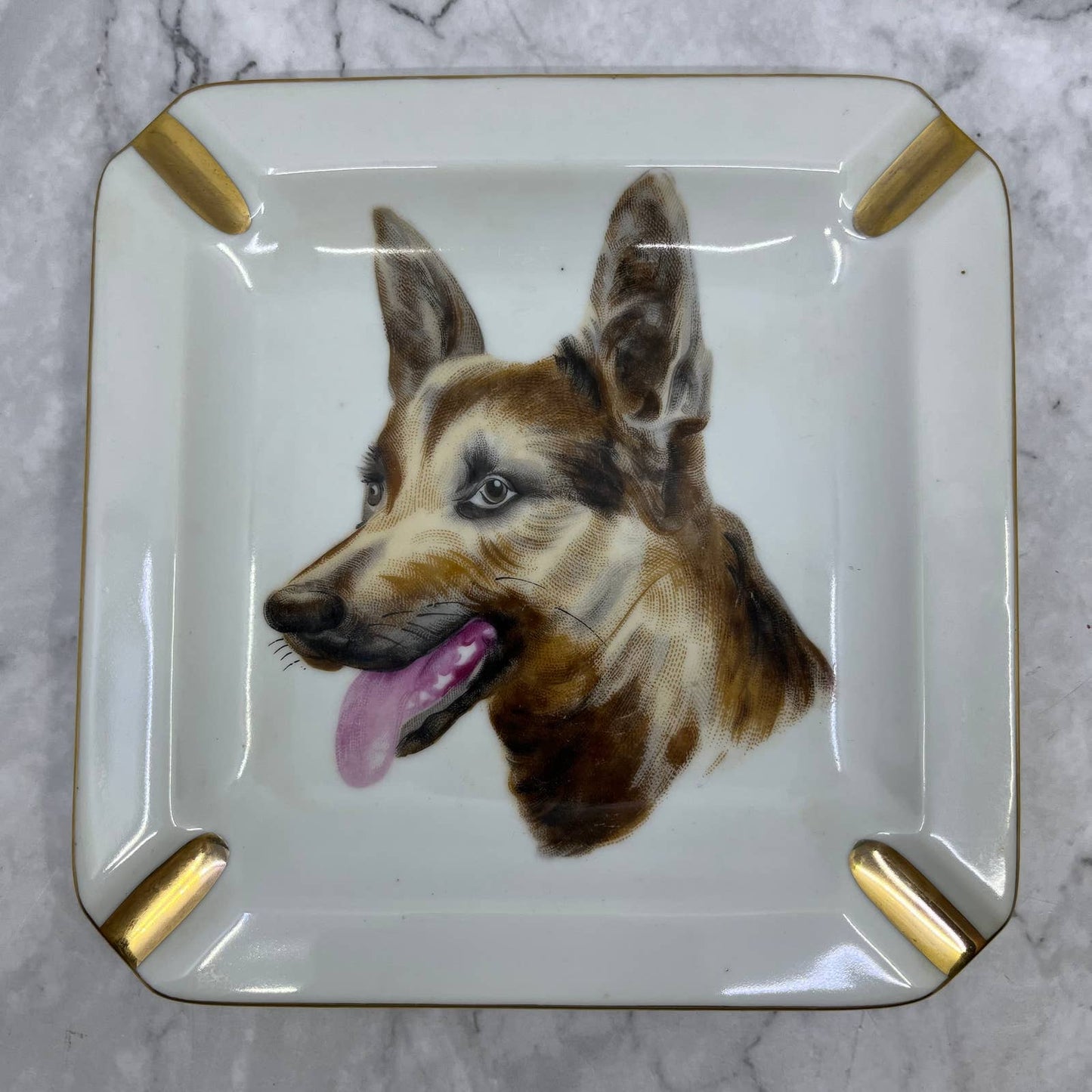 Ucagco Porcelain Hand Painted German Shepherd Ashtray 7" with Gold Trim TJ3-2