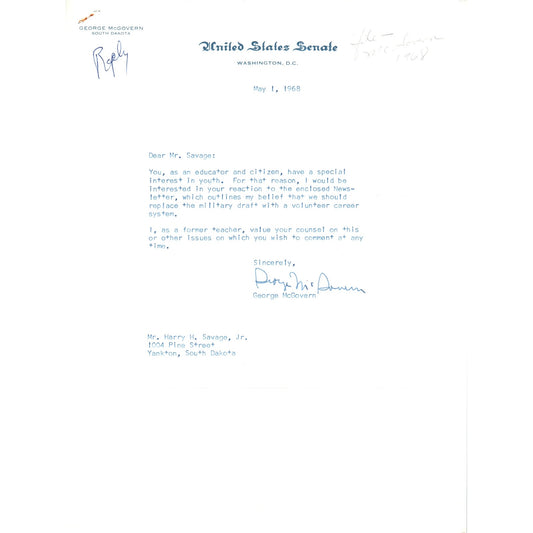 South Dakota Senator George McGovern Official Letterhead Signed Memo 1968 B12