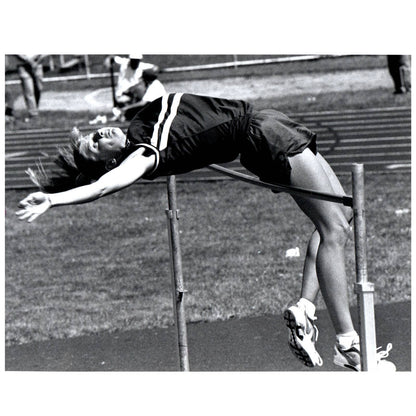 1996 Original Press Photo Track High Jump Dartmouth Heather Francis  8x10" AD2