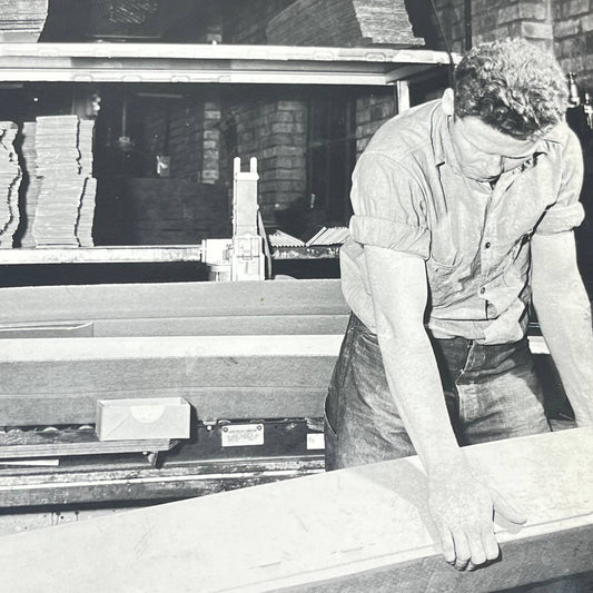 1940s Assembly Line Manufacturing Photo Man Working Chicago IL AA7-26