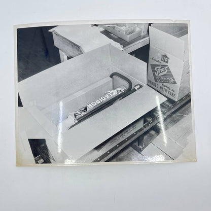 1940s Assembly Line Manufacturing Photo Thor Automatic Gladiron Chicago IL AA7-5
