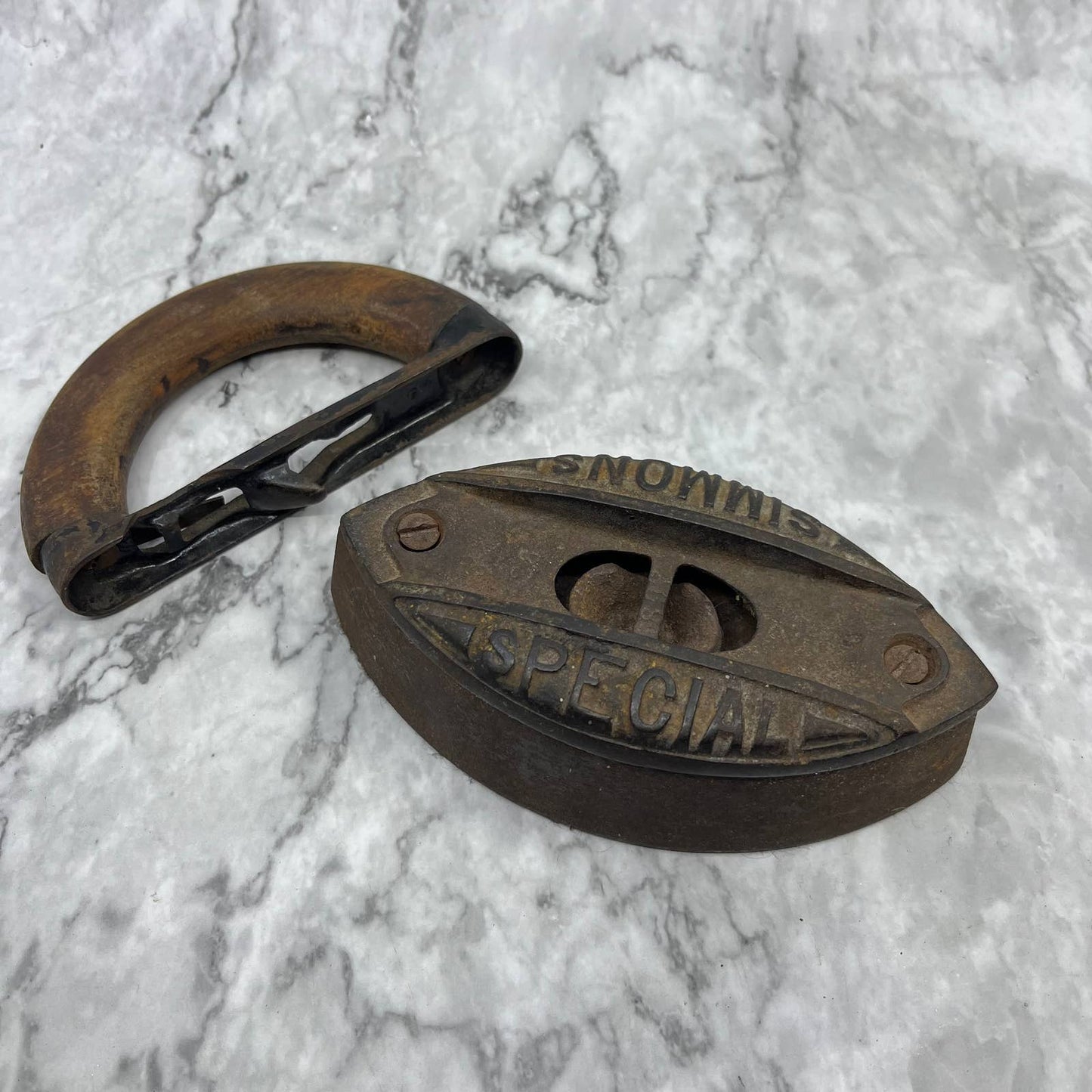 Antique Simmons Special Sad Iron with Wood Handle 6.5” TJ6
