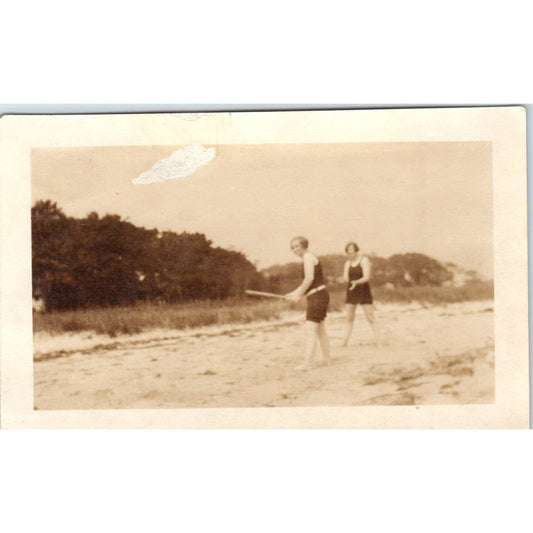 Vtg Original Photograph Girls Playing Baseball on the Beach 3.5x5.5 AD8-P6